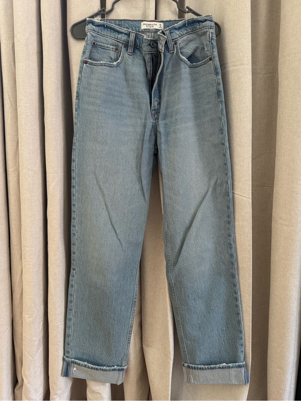 Abercrombie & Fitch Ultra High Rise 90s Straight Jean Cuffed Hem
